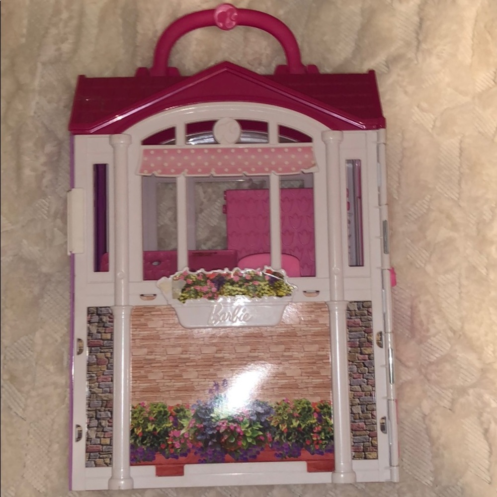 Portable Barbie house